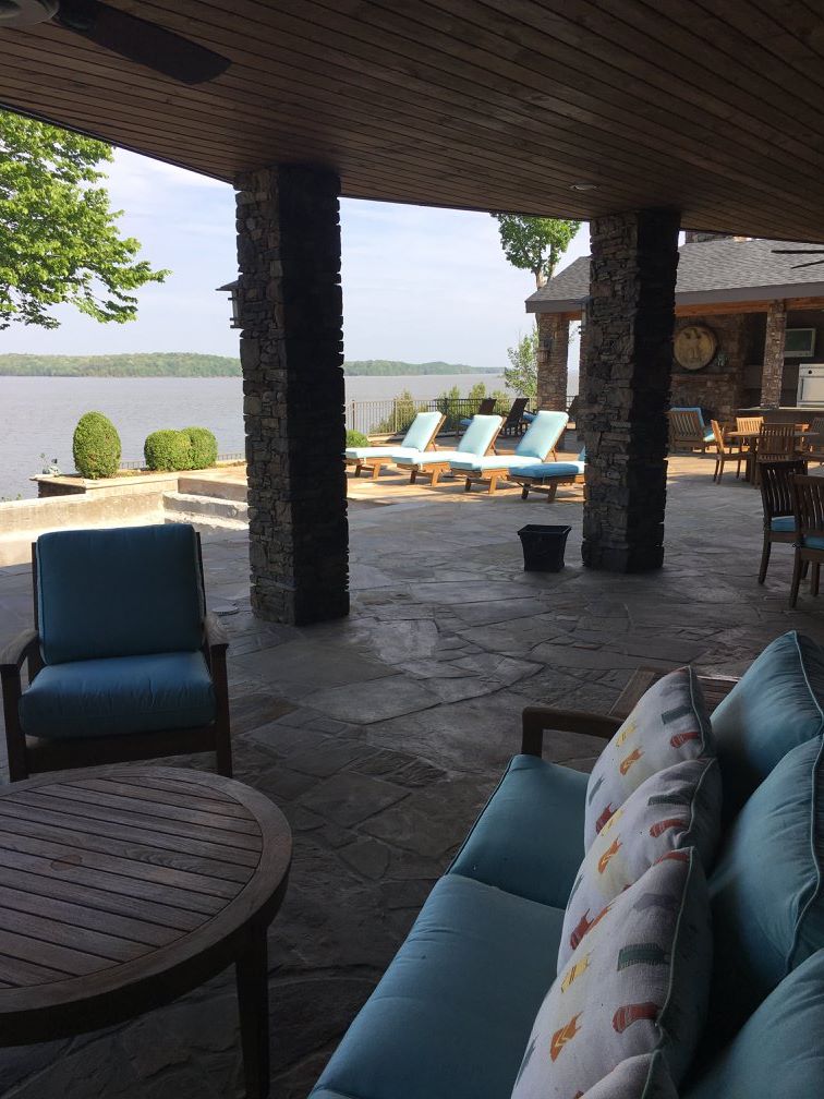 Flagstone Walkway & Patio